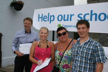 Derek Thomas launches petition to rebuild Helston Community College
